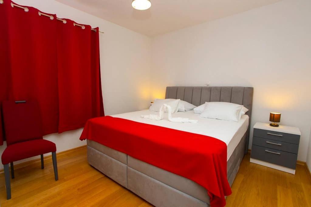 Apartments Vladimir #5 Makarska Esterno foto